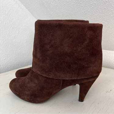 Steve Madden chocolate brown Jinnie suede heel boo