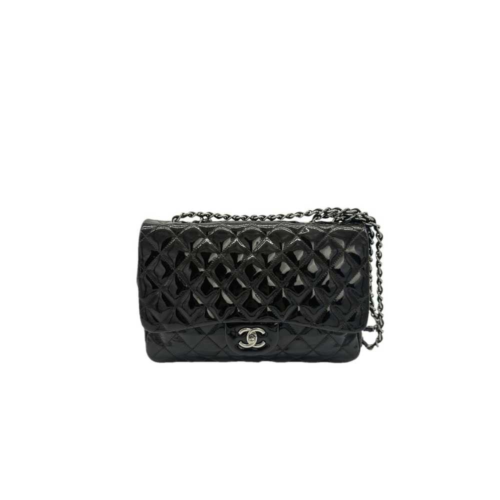 Chanel Timeless/Classique patent leather crossbod… - image 1