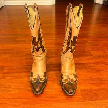 Corral boots