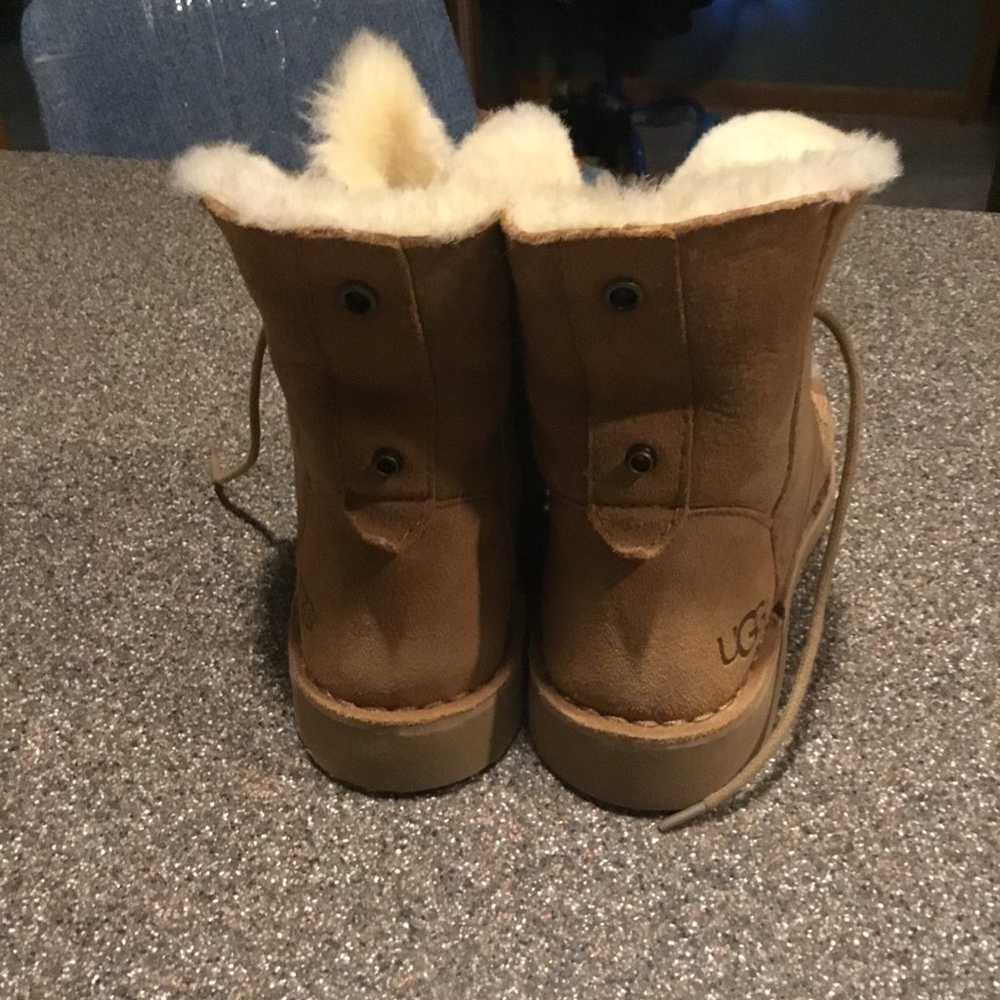 UGG Women’s Quincy Boots Size 5 - image 2