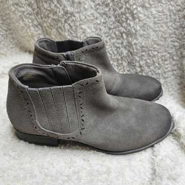 Earth Avani Buxton Gray Suede Leather Ankle Boots 