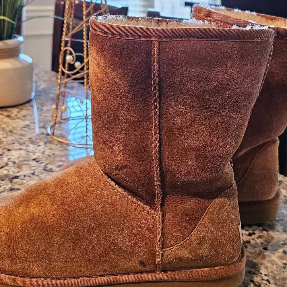 UGG Women's Classic Short II Boots Chestnut, Size… - image 2