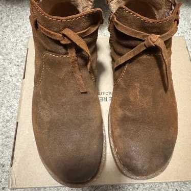 Boots - image 1