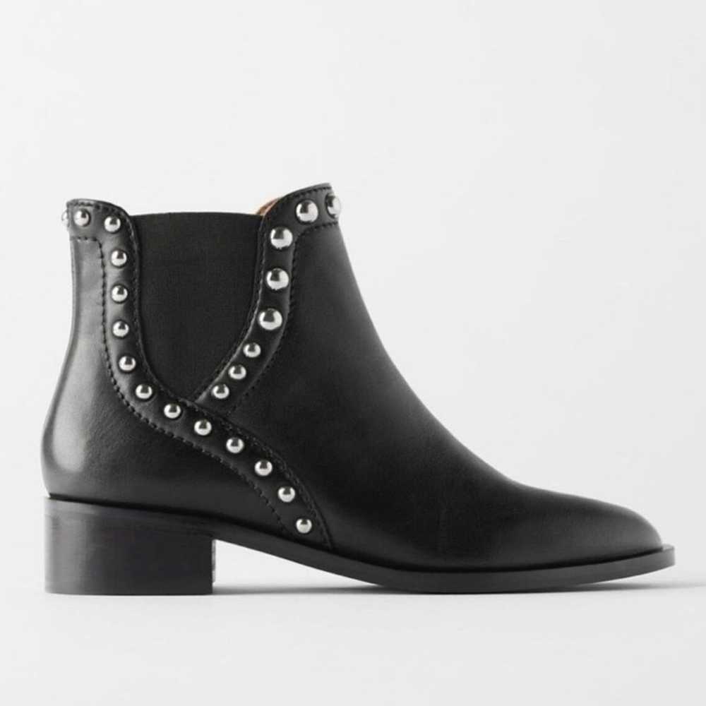 ZARA - women’s black leather Chelsa ankle boots s… - image 1