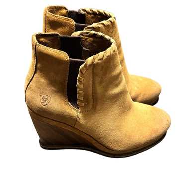 Women’s Ariat Suede Wedge Ankle Boots Size 9