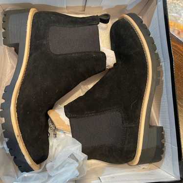 Waterproof Suede Boots by Blondo Size 9