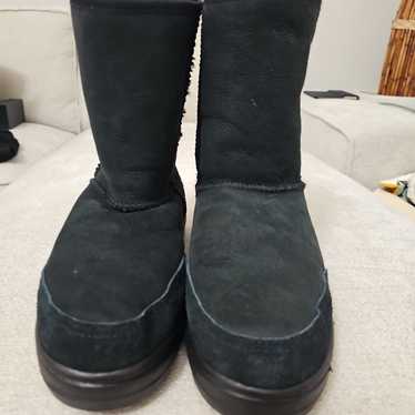 BLACK UGG BOOTS Size 9