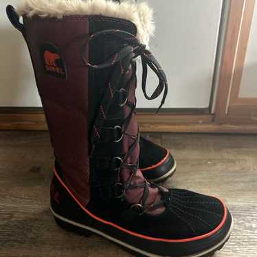 Sorel women’s boots size 9