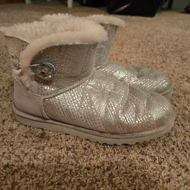 UGG Mini Bailey Button Bling Snow Boots Womens Si… - image 1