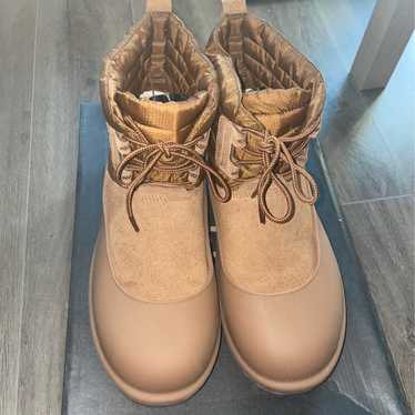 Ugg classic mini lacedup