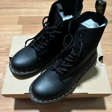 Dr Martens 1460 Pascal (Black)