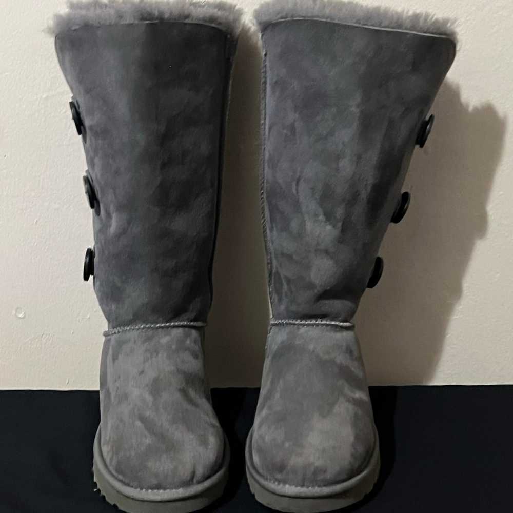 UGG Bailey Button Triplet Boot, Gray, Size 9 Women - image 3