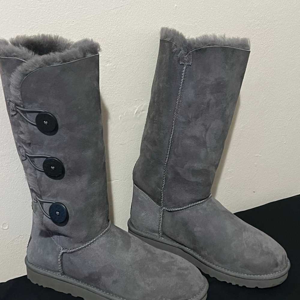 UGG Bailey Button Triplet Boot, Gray, Size 9 Women - image 4