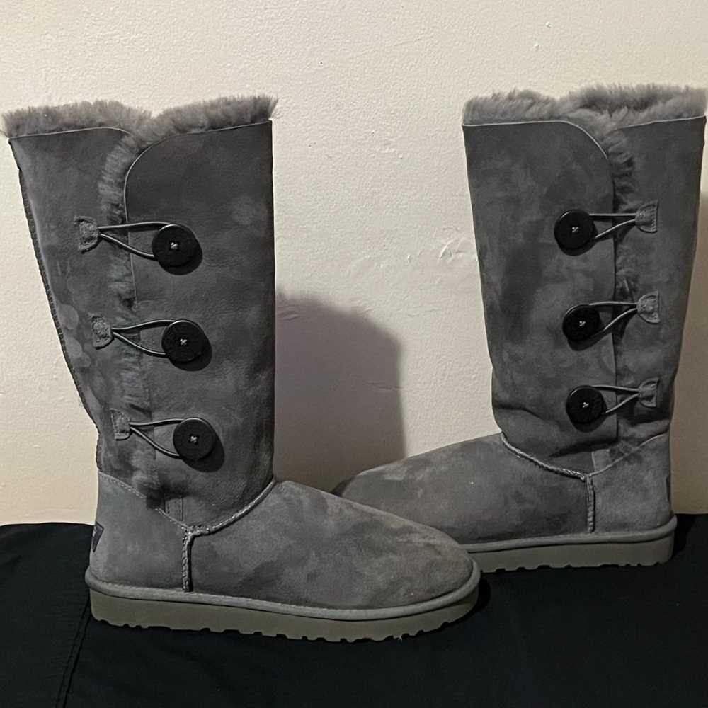 UGG Bailey Button Triplet Boot, Gray, Size 9 Women - image 7