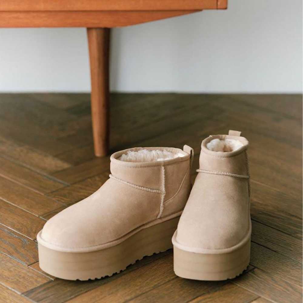 【UGG®】Classic Ultra Mini Platform - image 3