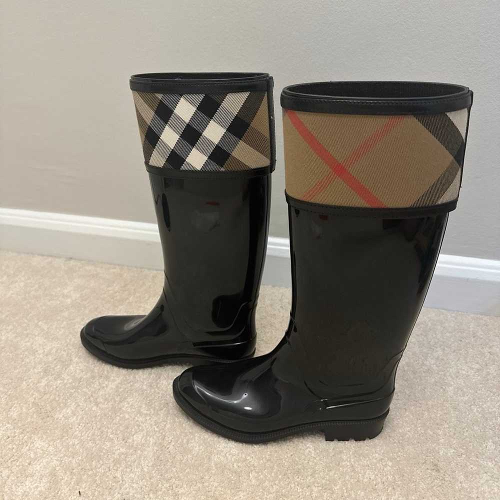 Burberry Woman’s Black Rain Boots - Size 35 Made … - image 5