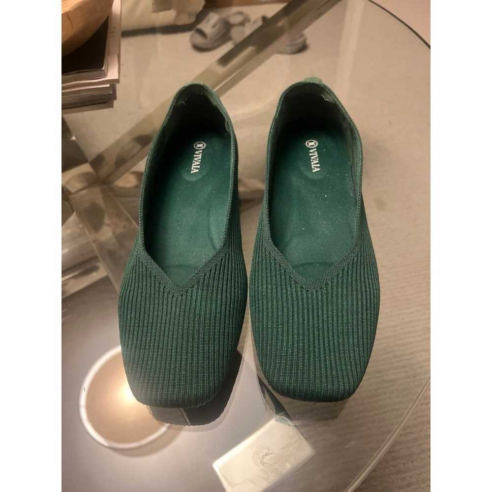 Vivaia Green Ballet Flats Women’s Size 10.5 - image 1