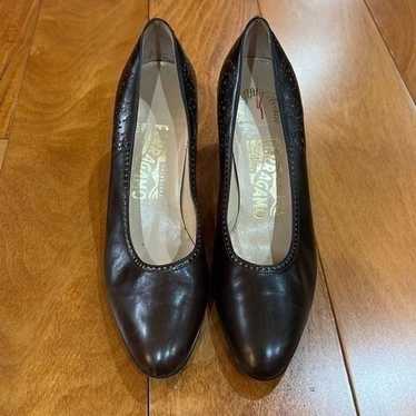 Salvatore Ferragamo Vintage Brown heels size 7.5AA