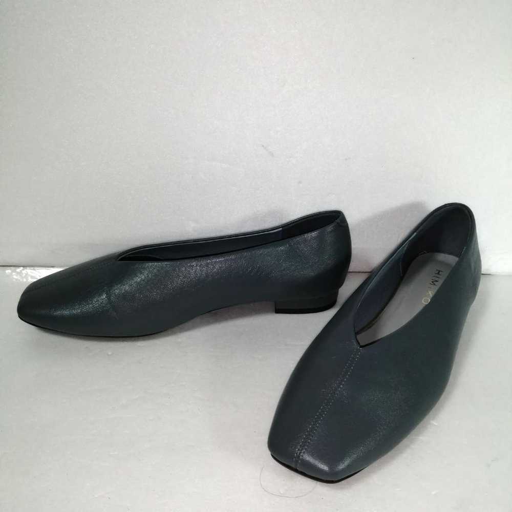 Himiko Flat Shoes V-Cut Square Toe - image 1