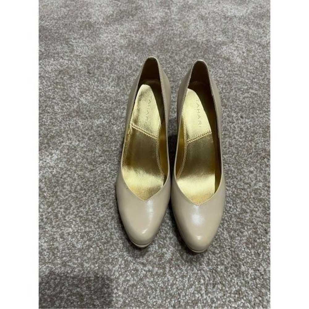 Tahari women shoes pumps heels size 8 - image 1