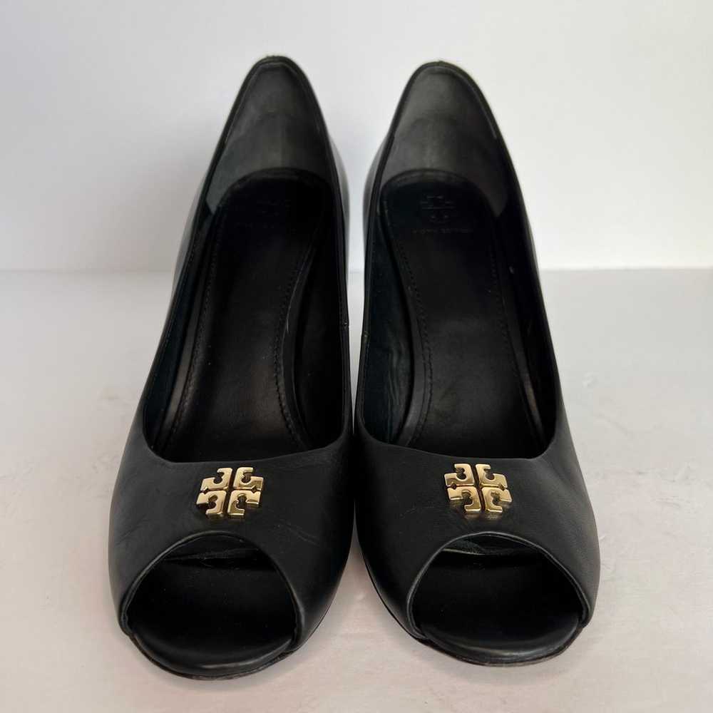 Size 11M Tory Burch Wedge Open Toe Black Leather … - image 2