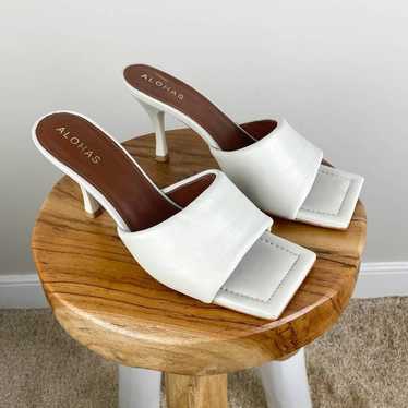 Alohas Puffy Mule in White