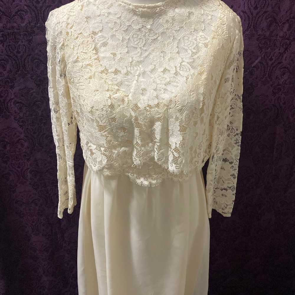 Vintage cream empire waist wedding dress - image 2