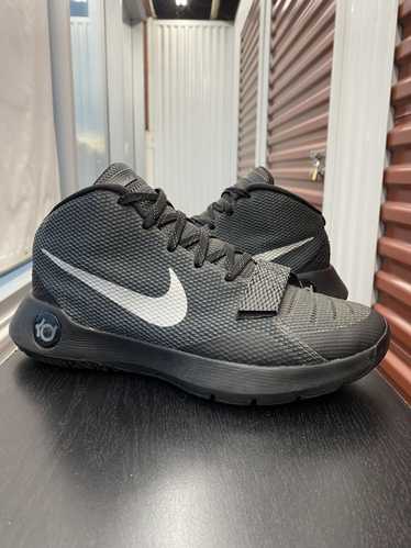 Nike × Vintage Size 9 Nike KD Trey 5 Iii 749377001