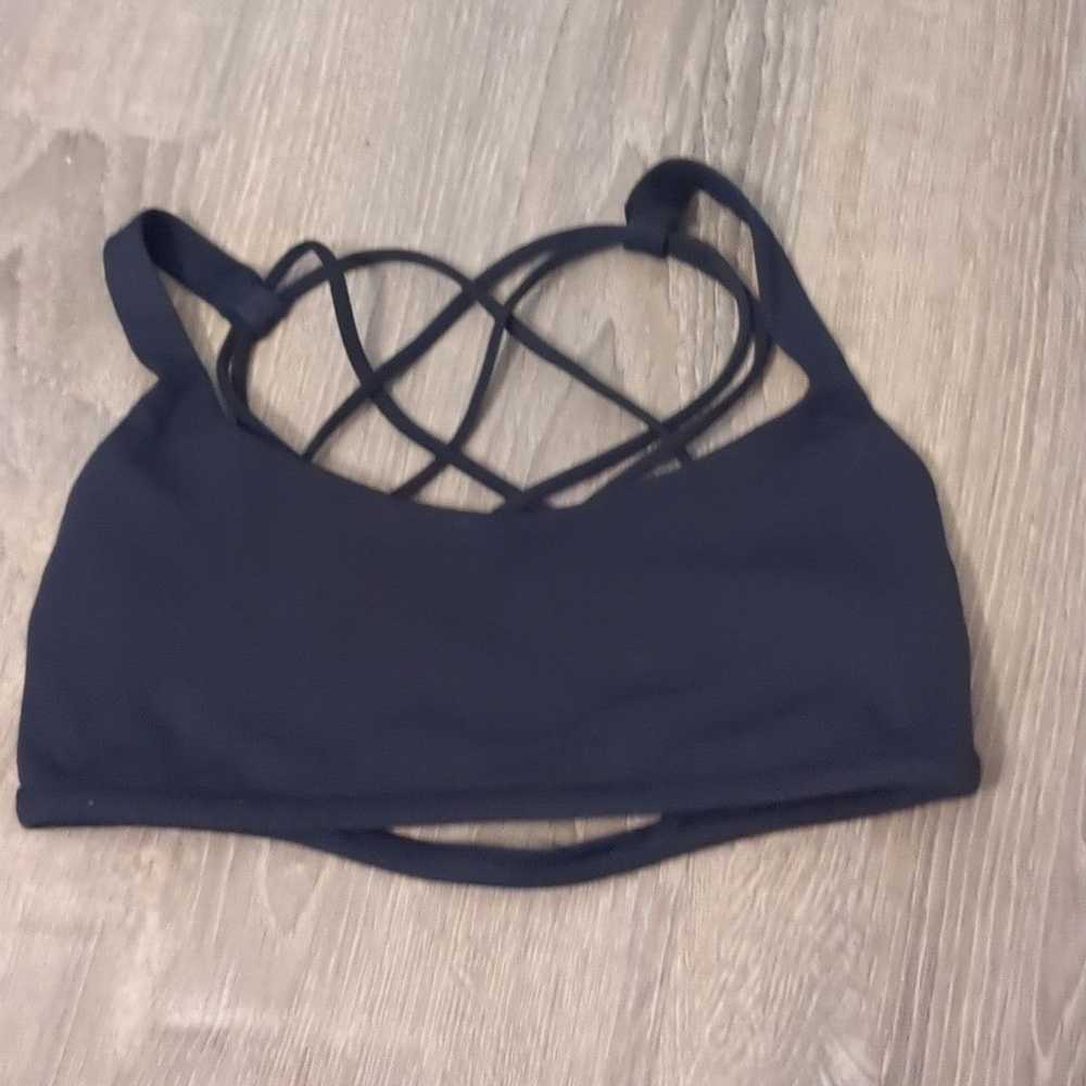 Lululemon Lululemon free to be bra size 6 - image 1