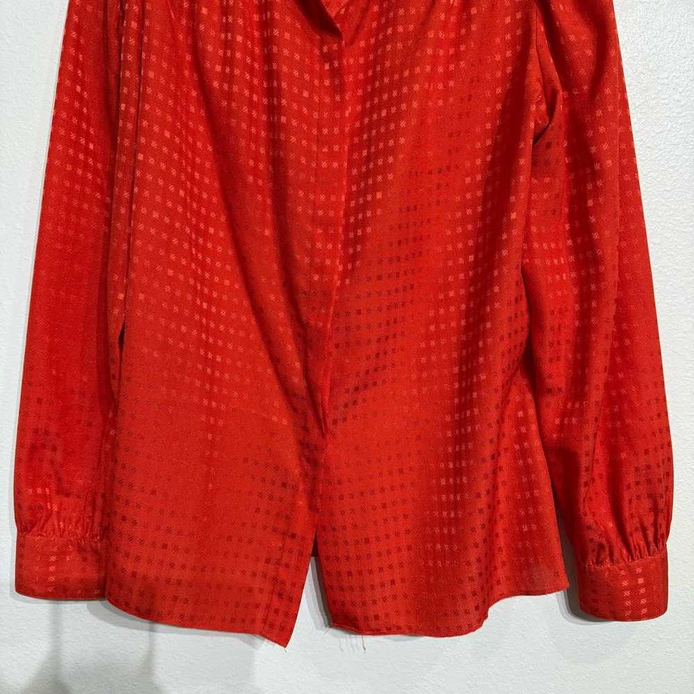 St. John Red Houndstooth Silk Button Down Blouse … - image 5