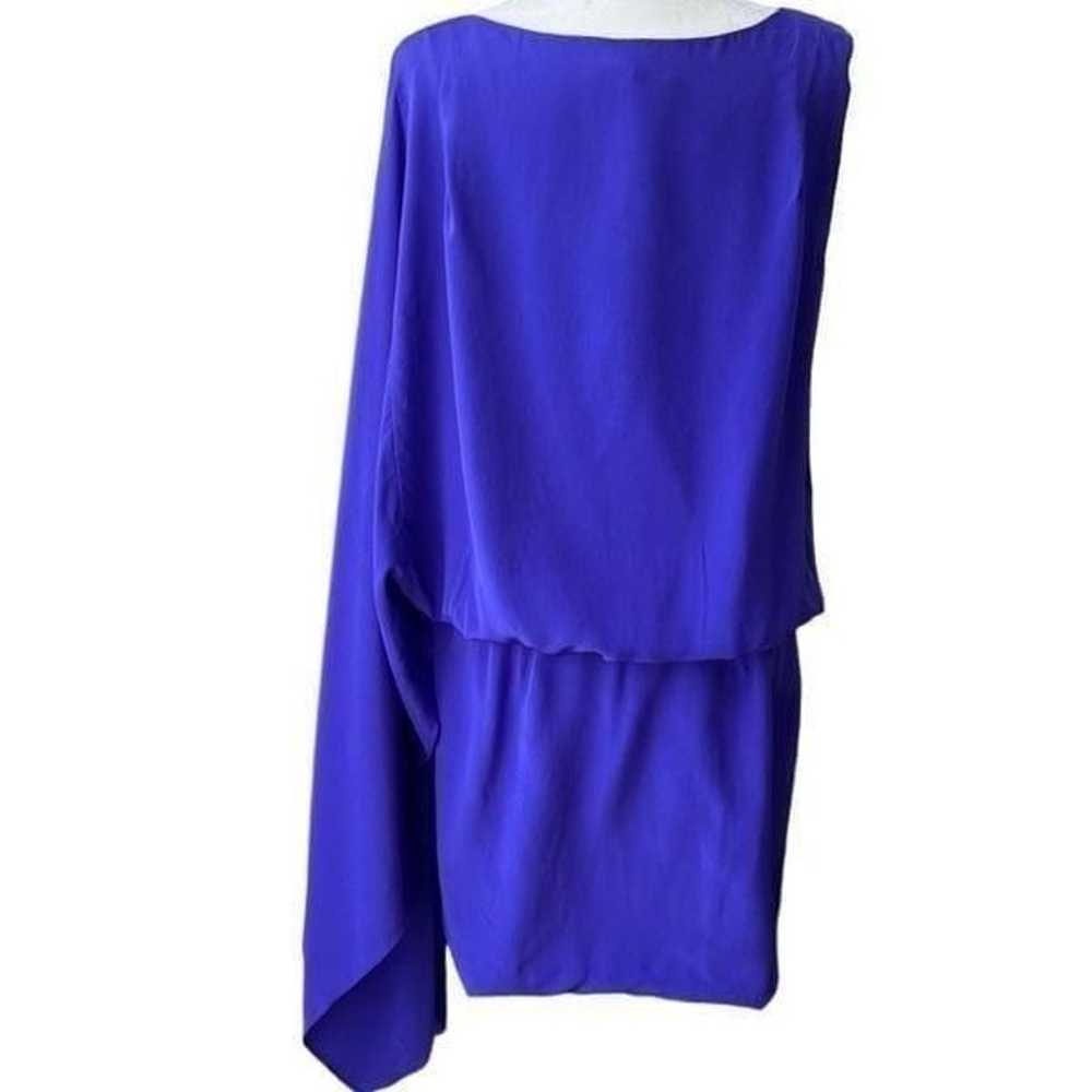 BcBG Maxazria one shoulder cape dress 100% silk p… - image 3