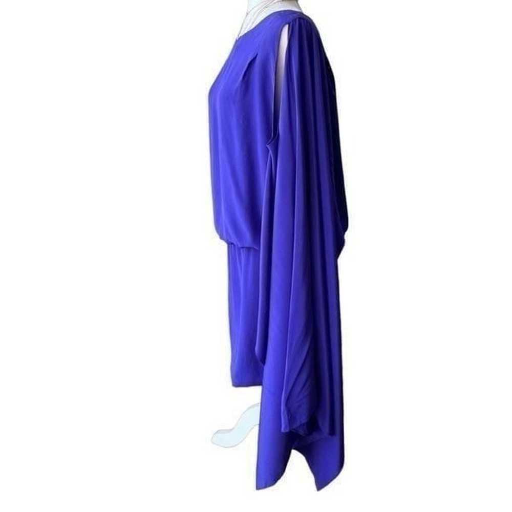 BcBG Maxazria one shoulder cape dress 100% silk p… - image 4