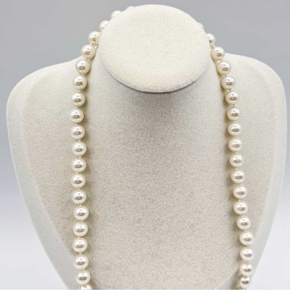 Vintage White Ivory Faux Pearls Gold Tone Necklac… - image 2