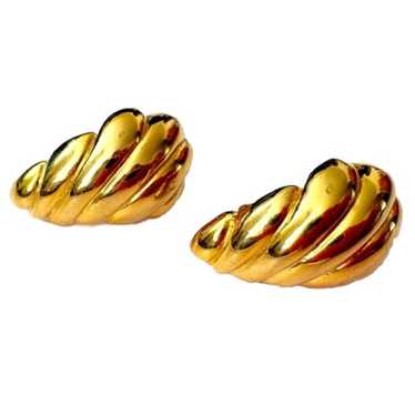 Vintage Gold Tone Beetle Ribbed Post Pierced Stud… - image 1