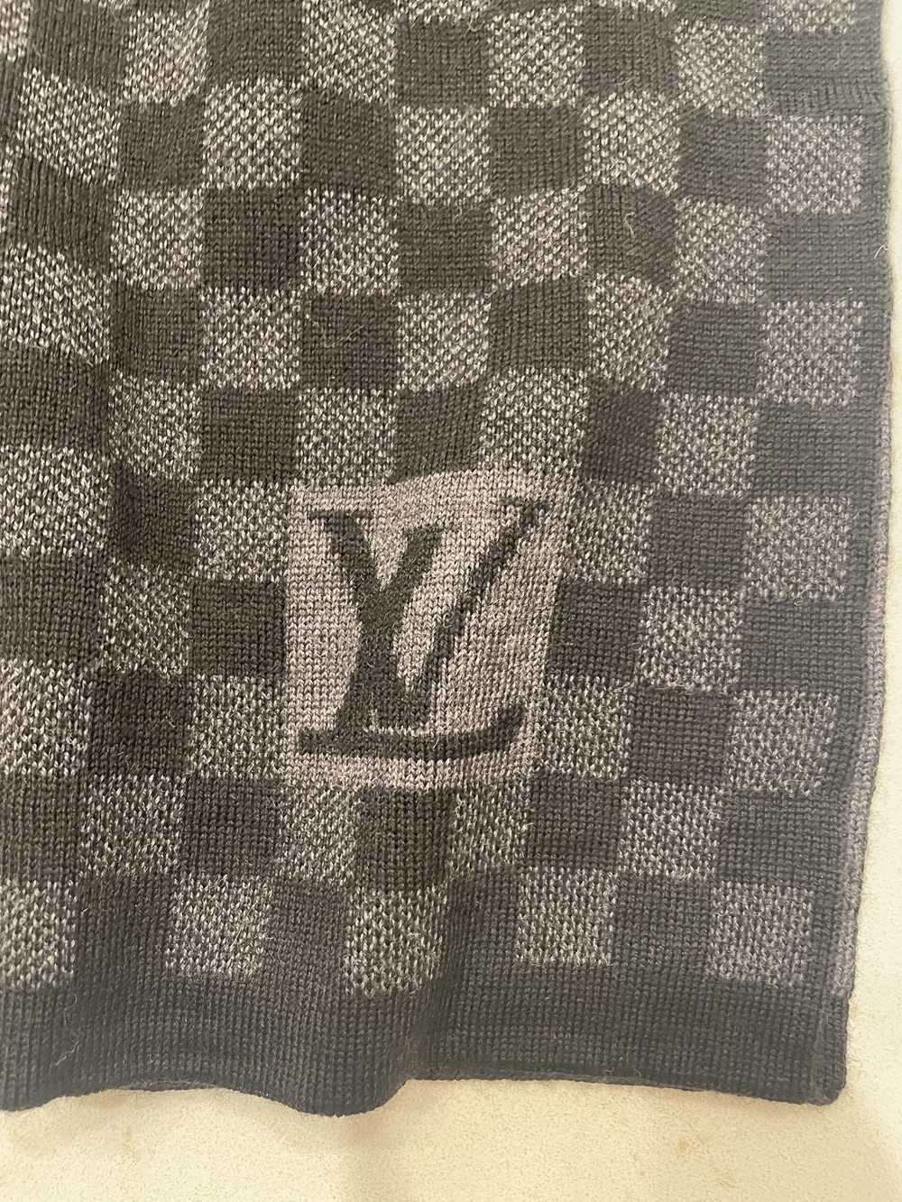 Louis Vuitton Louis Vuitton Graphite Damier Scarf - image 2