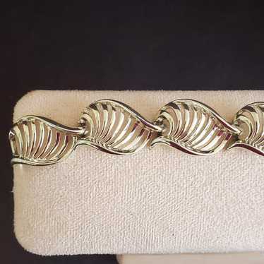 Vintage Lisner Silver Tone Wave Bracelet 50's 60's