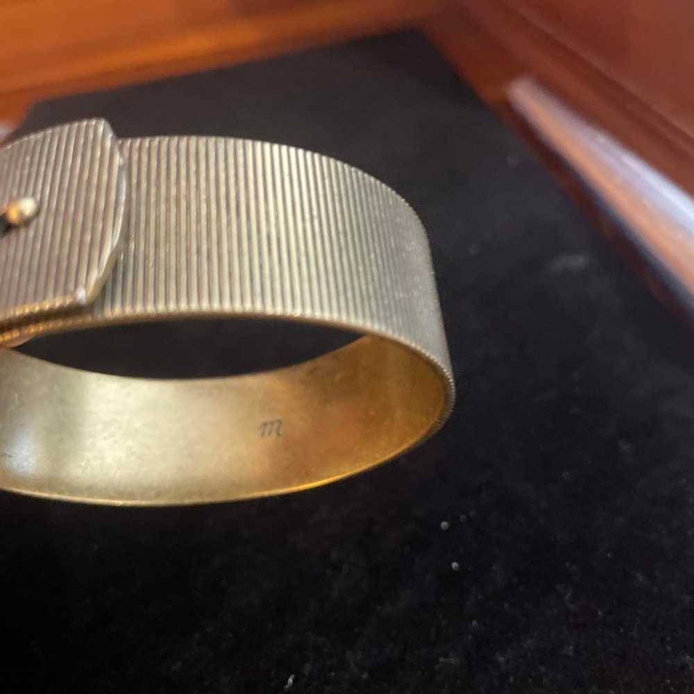 Vintage Gold Tone Ribbed Bangle Bracelet - image 6