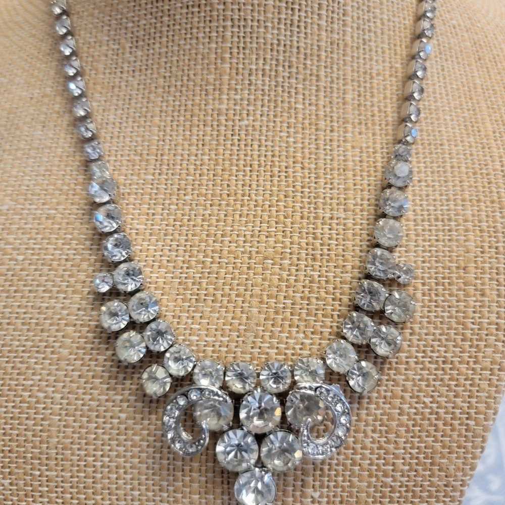 Vintage signed Weiss rhinestone necklace with mat… - image 2