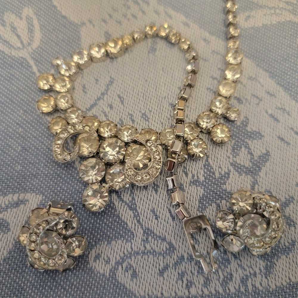 Vintage signed Weiss rhinestone necklace with mat… - image 8