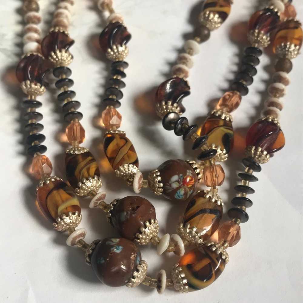 Beautiful Vintage 3 Strand Fashion Necklace. Weig… - image 2