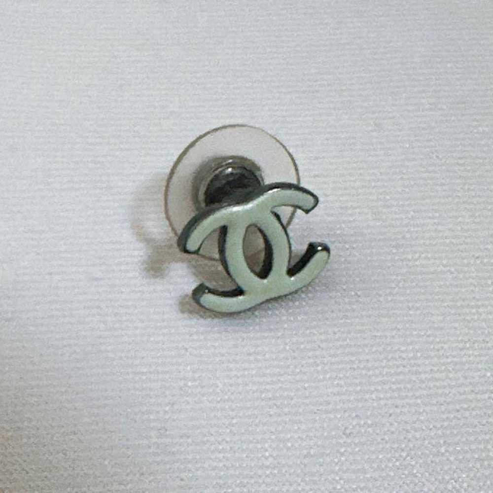 CHANEL Vintage One-Ear Earring - image 2