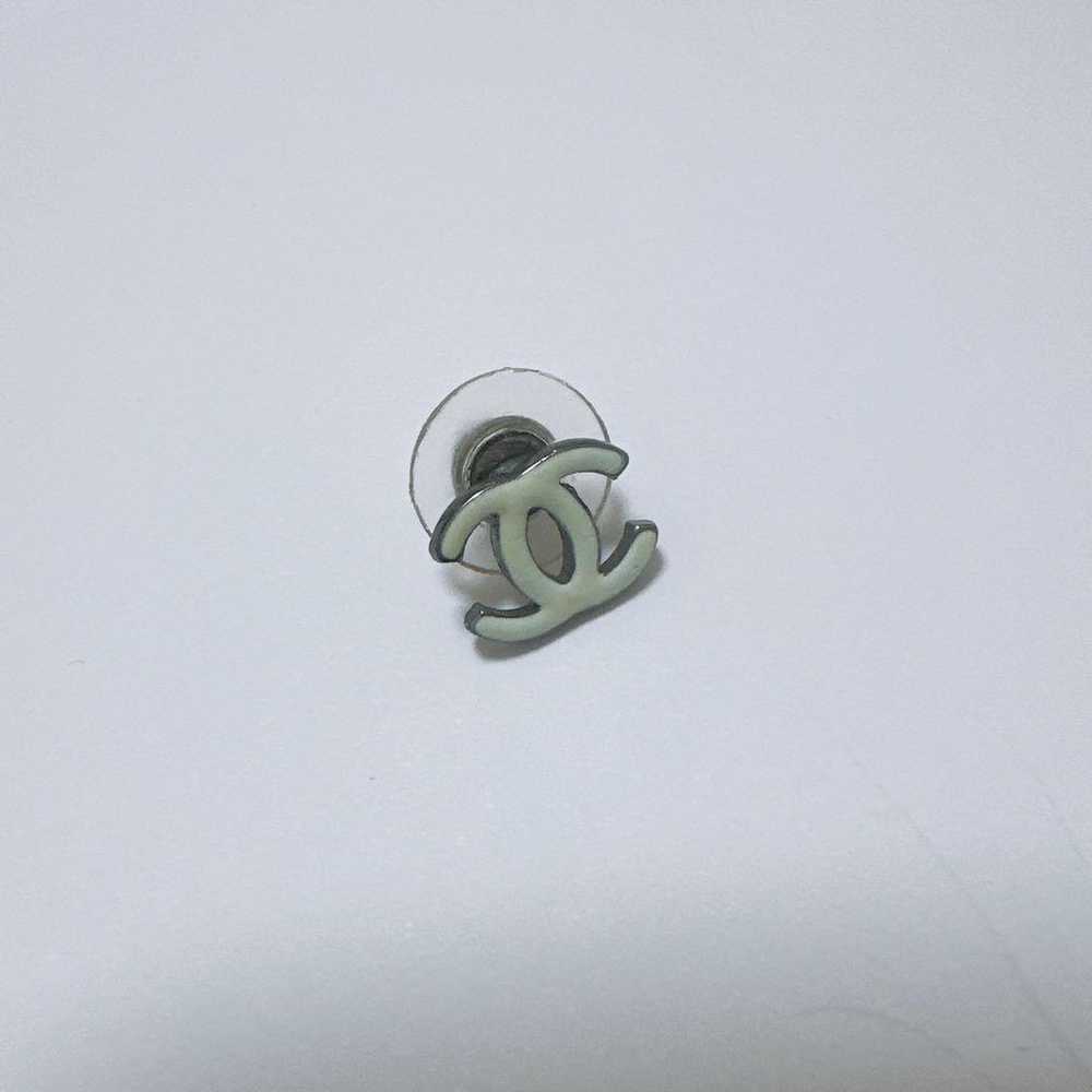 CHANEL Vintage One-Ear Earring - image 4