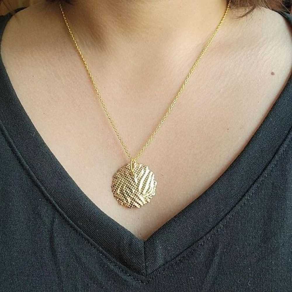 Vintage Gold Medallion Checquered Necklace - image 3