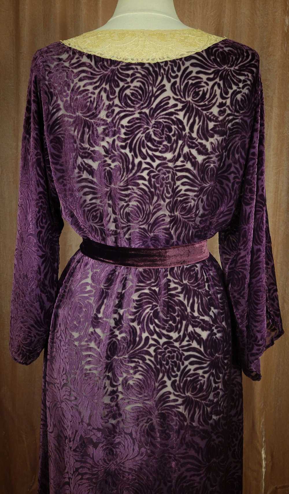 1930s Amethyst Silk Devore Velvet Gown - image 10