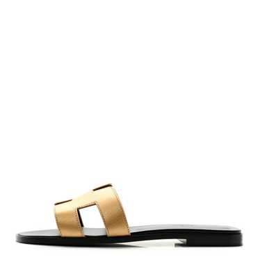 HERMES Metallic Chevre Oran Sandals 37.5 Dore - image 1