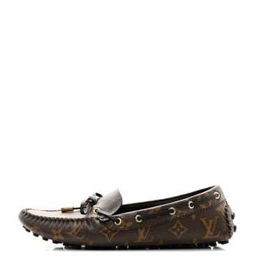 LOUIS VUITTON Patent Monogram Gloria Loafers 37.5