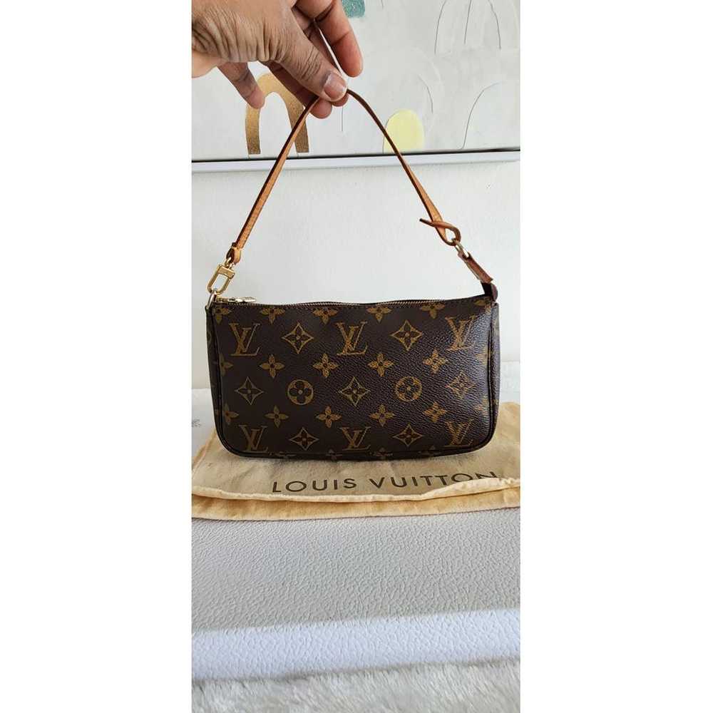 Louis Vuitton Pochette Accessoire leather handbag - image 2