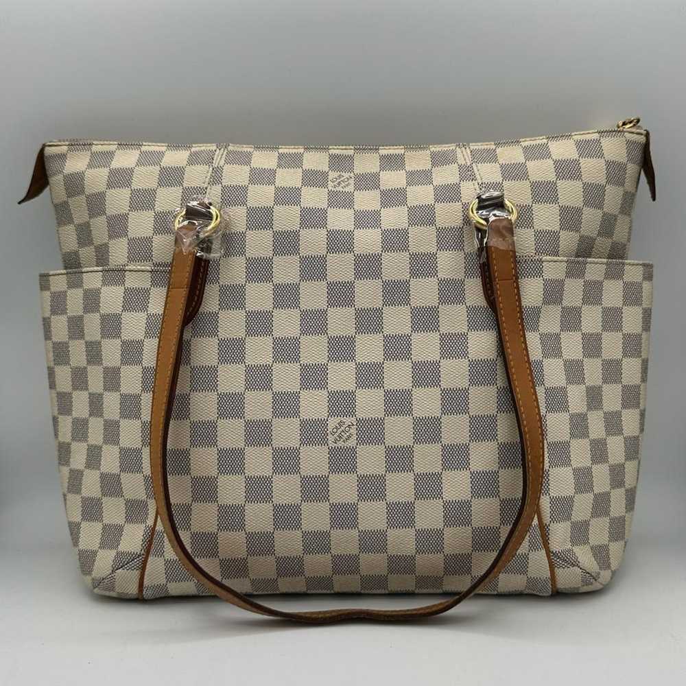 Louis Vuitton Totally leather handbag - image 2