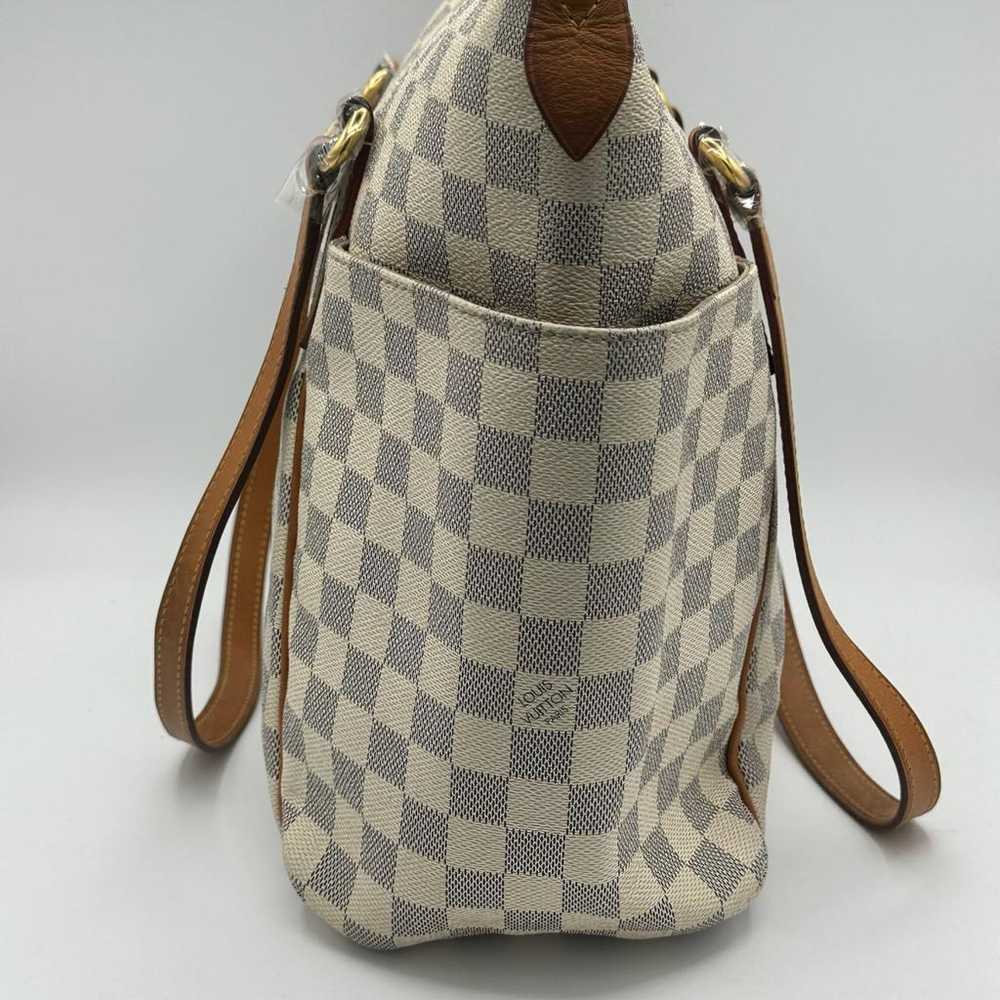 Louis Vuitton Totally leather handbag - image 6