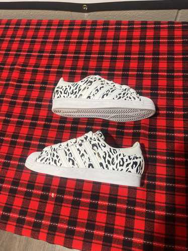 Adidas Adidas superstar cheetah print